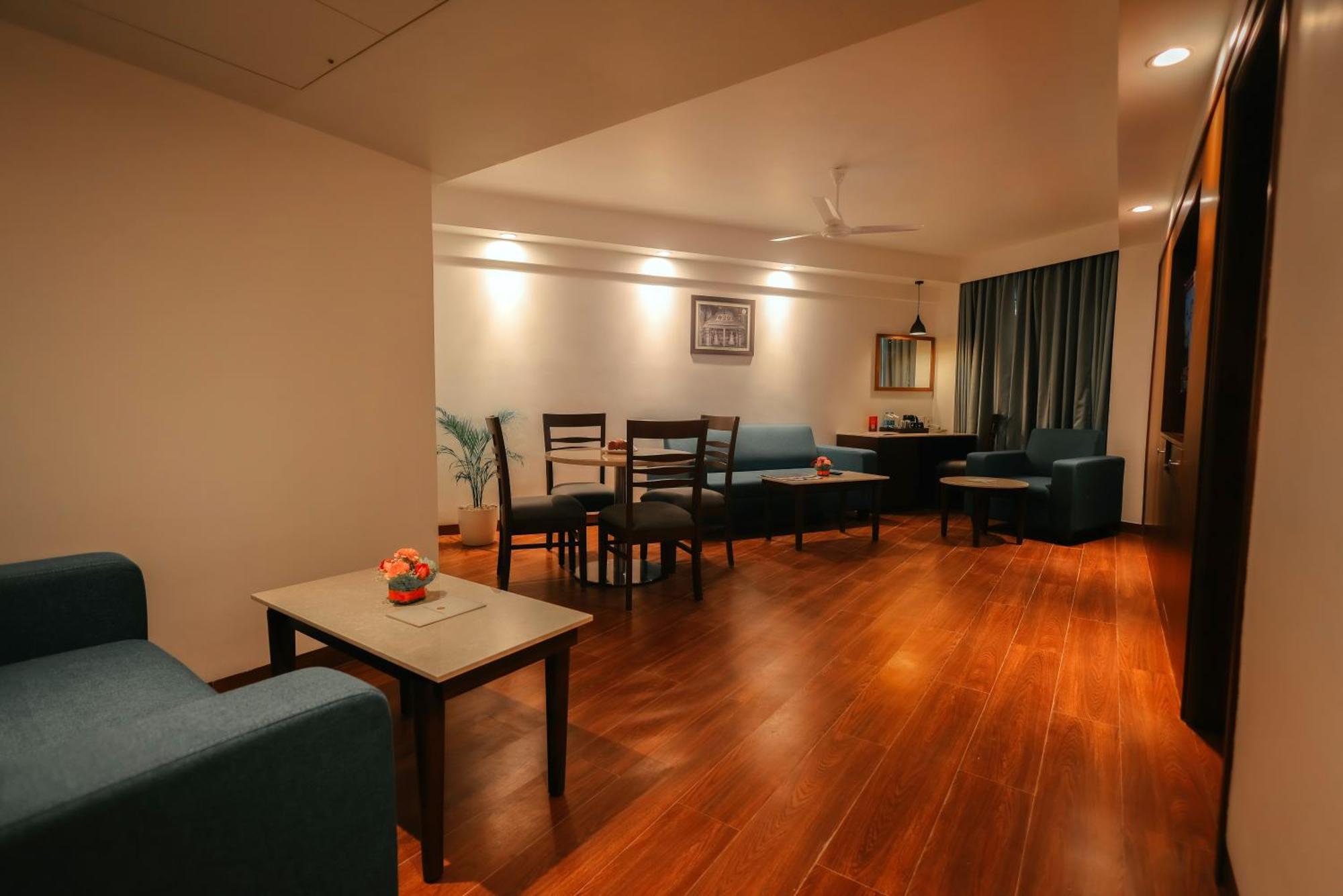 Hotel Ramee Guestline Tirupati Extérieur photo