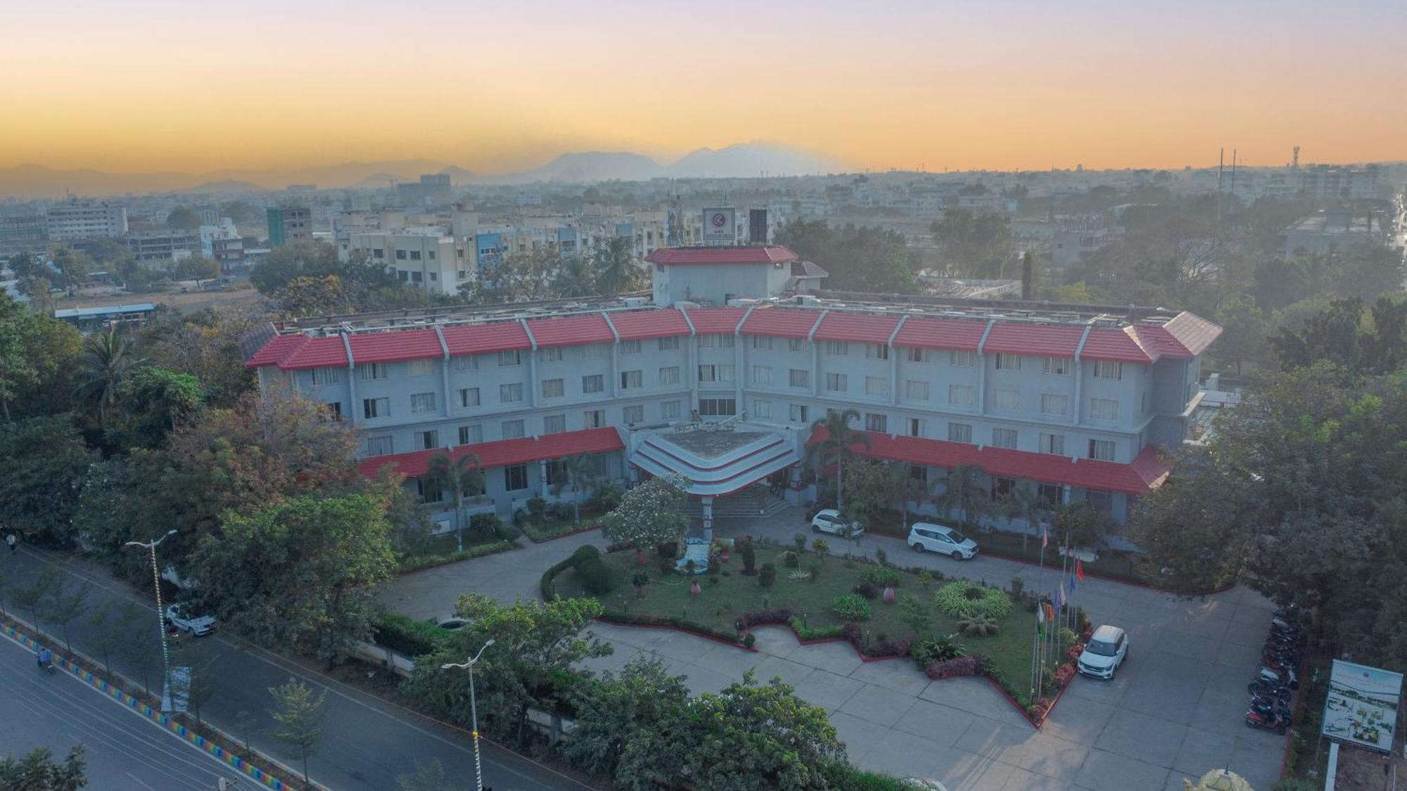 Hotel Ramee Guestline Tirupati Extérieur photo