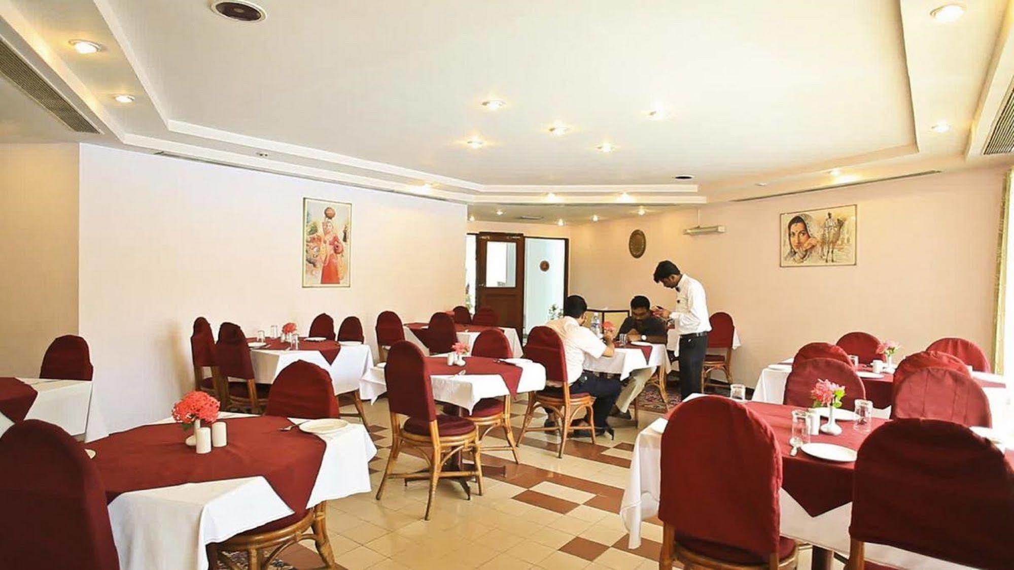 Hotel Ramee Guestline Tirupati Extérieur photo