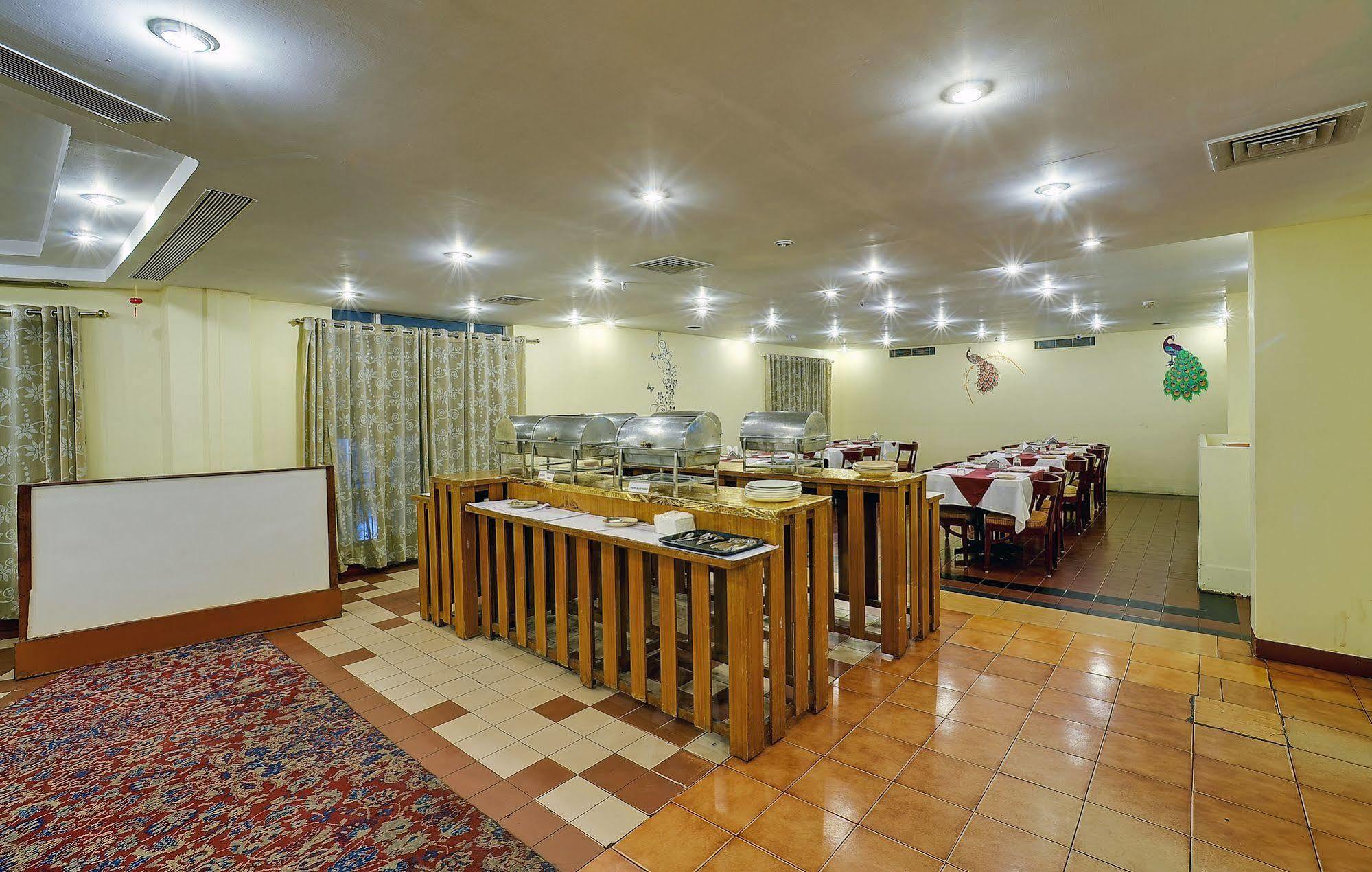 Hotel Ramee Guestline Tirupati Extérieur photo